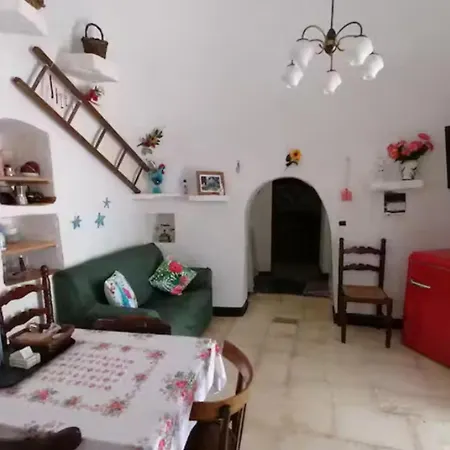 Trullo Negli Ulivi Holiday home *