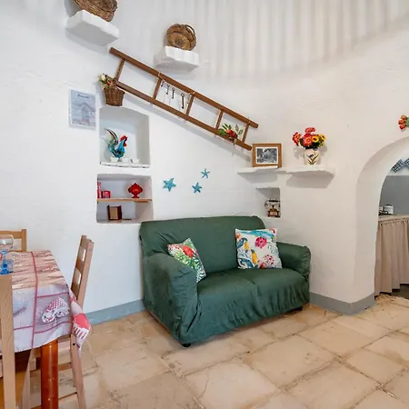 Trullo Negli Ulivi *